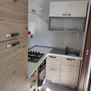 https://benny-appartamento-ad-uso-esclusivo-con-balcone.hotelitalianriviera.com