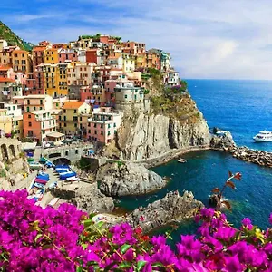https://la-casa-delle-rondini.hotelitalianriviera.com